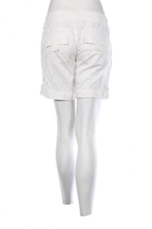 Női rövidnadrág Vero Moda, Méret M, Szín Fehér, Ár 3 389 Ft