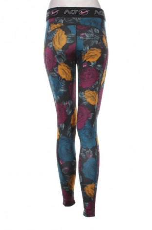 Női leggings Nike, Méret M, Szín Sokszínű, Ár 6 786 Ft