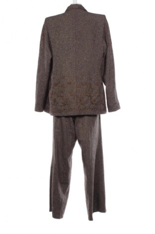 Дамски костюм Unbranded, Размер 3XL, Цвят Многоцветен, Цена 48,99 лв.