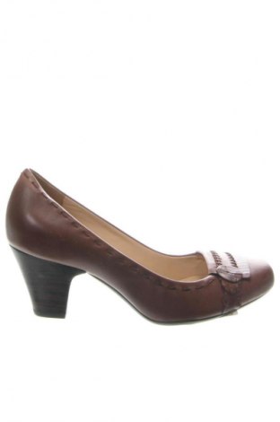 Дамски обувки Clarks, Размер 38, Цвят Кафяв, Цена 113,72 лв.