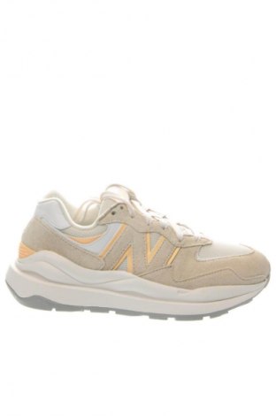 Дамски обувки New Balance, Размер 38, Цвят Бежов, Цена 203,00 лв.
