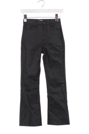 Dámské kalhoty  Bershka, Velikost XS, Barva Černá, Cena  367,00 Kč