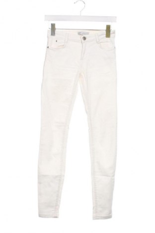 Damenhose Bershka, Größe XS, Farbe Weiß, Preis € 14,99