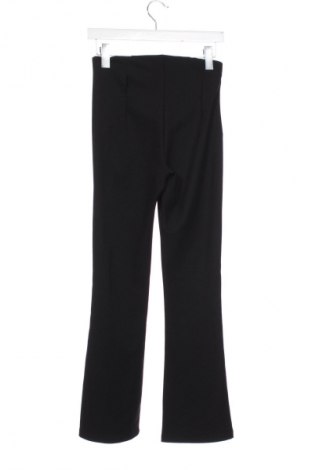 Damskie spodnie Bershka, Rozmiar M, Kolor Czarny, Cena 33,99 zł