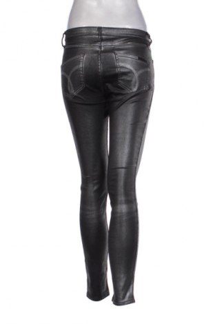 Damskie spodnie Calvin Klein Jeans, Rozmiar S, Kolor Srebrzysty, Cena 136,15 zł