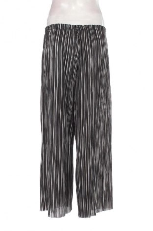 Pantaloni de femei H&M, Mărime M, Culoare Multicolor, Preț 72,99 Lei