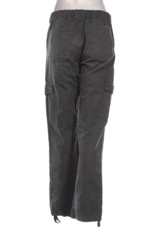 Damskie spodnie Pull&Bear, Rozmiar M, Kolor Szary, Cena 43,99 zł
