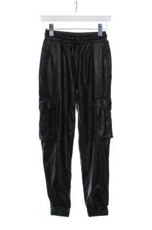 Дамски панталон Urban Classics, Размер XS, Цвят Черен, Цена 91,20 лв.