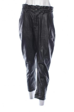 Pantaloni de femei Zara, Mărime M, Culoare Negru, Preț 81,71 Lei