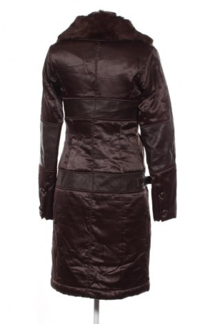 Γυναικείο μπουφάν Guess By Marciano, Μέγεθος M, Χρώμα Καφέ, Τιμή 109,99 €