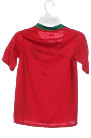 Dětské tričko  Nike, Velikost 6-7y/ 122-128 cm, Barva Červená, Cena  409,00 Kč