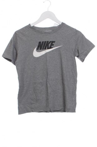 Kinder T-Shirt Nike, Größe 11-12y/ 152-158 cm, Farbe Grau, Preis 10,23 €