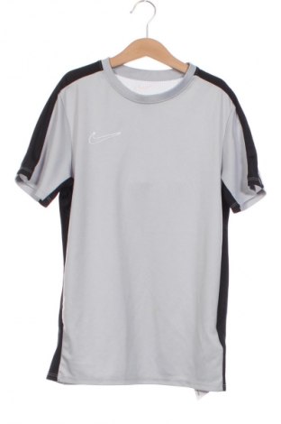 Dětské tričko  Nike, Velikost 10-11y/ 146-152 cm, Barva Vícebarevné, Cena  316,00 Kč