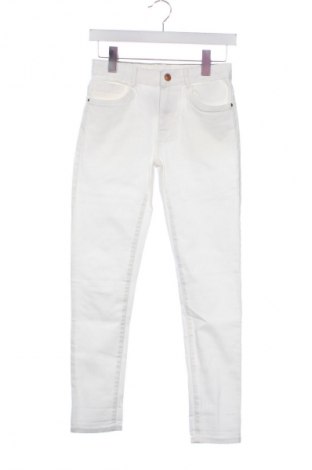 Детски дънки Zara, Размер 11-12y/ 152-158 см, Цвят Бял, Цена 18,99 лв.