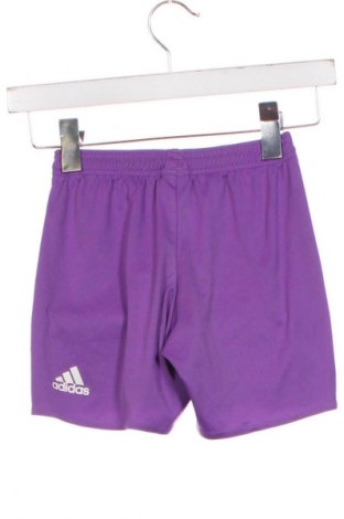 Kinder Shorts Adidas, Größe 4-5y/ 110-116 cm, Farbe Lila, Preis 13,80 €