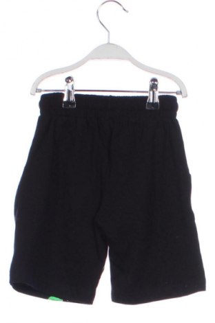 Kinder Shorts NEW COLLECTION, Größe 4-5y/ 110-116 cm, Farbe Mehrfarbig, Preis 20,46 €
