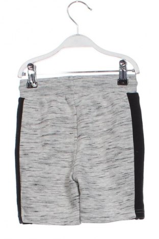 Kinder Shorts Primark, Größe 3-4y/ 104-110 cm, Farbe Mehrfarbig, Preis 7,16 €