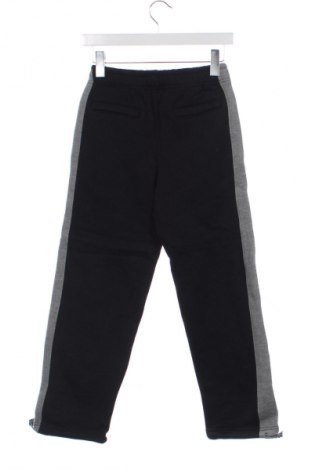 Gyerek sport szett Nova, Méret 7-8y / 128-134 cm, Szín Sokszínű, Ár 16 739 Ft