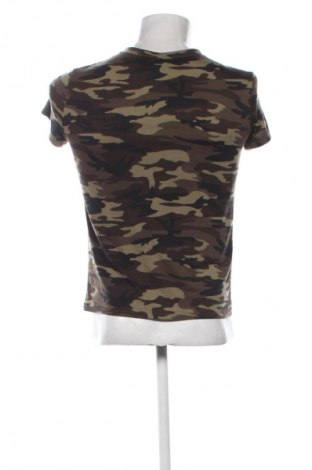 Ανδρικό t-shirt Manfinity, Μέγεθος S, Χρώμα Πολύχρωμο, Τιμή 8,00 €