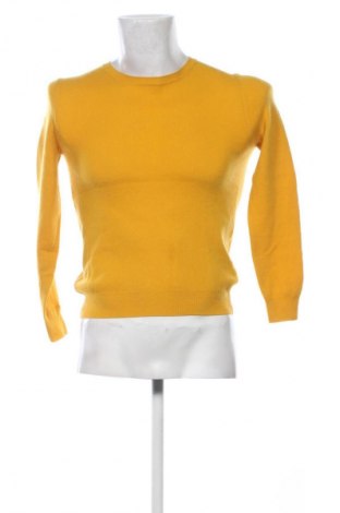 Pánský svetr  United Colors Of Benetton, Velikost S, Barva Žlutá, Cena  606,00 Kč