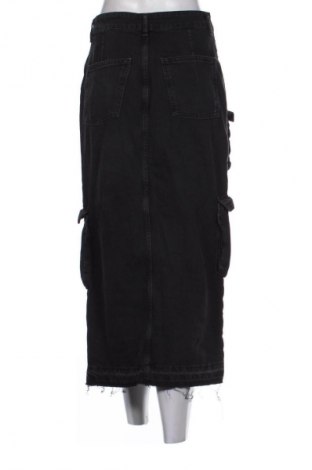 Sukně Bershka, Velikost S, Barva Černá, Cena  367,00 Kč