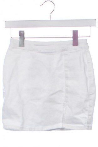 Rock Bershka, Größe XS, Farbe Weiß, Preis € 12,99