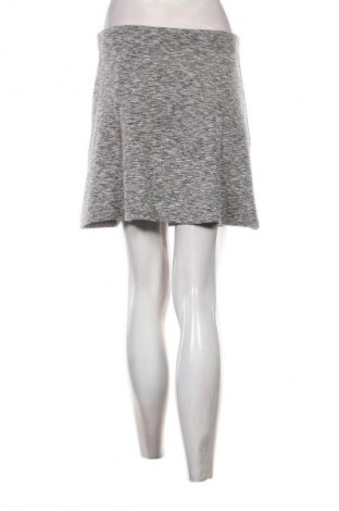 Rock Bershka, Größe M, Farbe Grau, Preis € 9,72