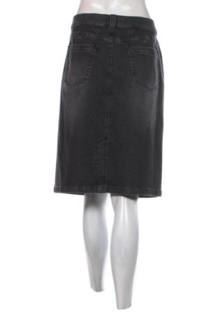 Пола Gerry Weber, Размер XL, Цвят Черен, Цена 127,99 лв.
