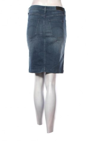 Пола Hilfiger Denim, Размер S, Цвят Син, Цена 82,00 лв.
