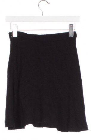 Φούστα Reserved, Μέγεθος XS, Χρώμα Μαύρο, Τιμή 7,83 €