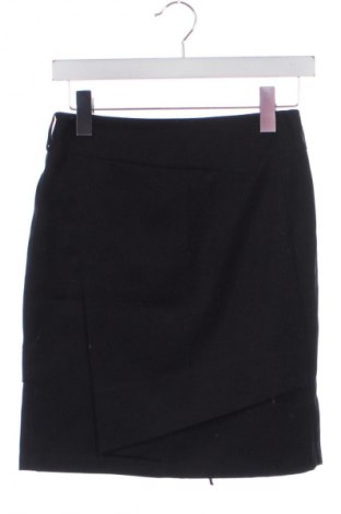 Sukně Zara, Velikost XS, Barva Černá, Cena  179,00 Kč