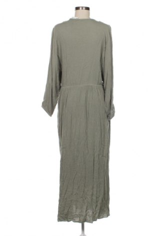 Φόρεμα Ambika, Μέγεθος M, Χρώμα Πράσινο, Τιμή 14,83 €