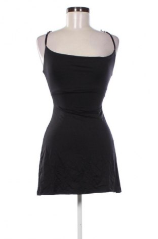 Kleid Bershka, Größe S, Farbe Schwarz, Preis 11,99 €