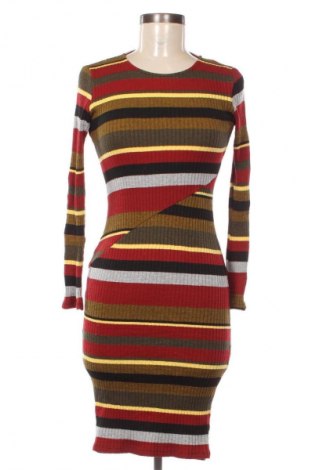 Sukienka Bershka, Rozmiar M, Kolor Kolorowy, Cena 95,99 zł