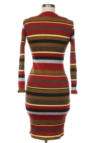 Sukienka Bershka, Rozmiar M, Kolor Kolorowy, Cena 95,99 zł