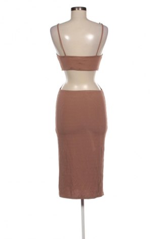 Sukienka Bershka, Rozmiar M, Kolor Brązowy, Cena 81,99 zł