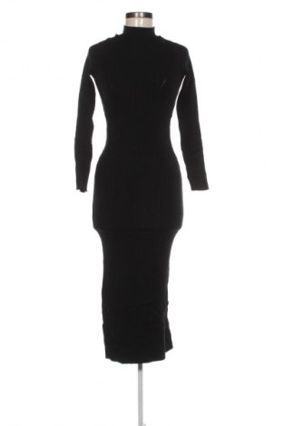 Ruha Bershka, Méret M, Szín Fekete, Ár 12 449 Ft