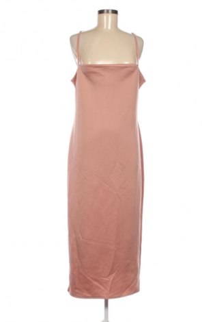 Kleid Boohoo, Größe XL, Farbe Aschrosa, Preis € 11,99