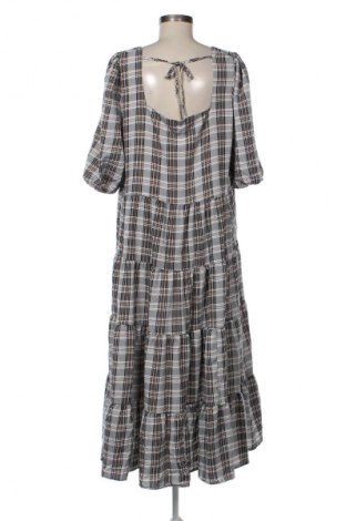 Šaty  Boohoo, Veľkosť XL, Farba Viacfarebná, Cena  23,95 €