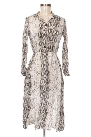 Kleid Boohoo, Größe M, Farbe Mehrfarbig, Preis 20,99 €