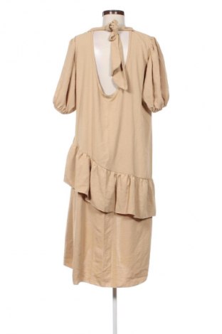Kleid Boohoo, Größe XXL, Farbe Beige, Preis 11,99 €