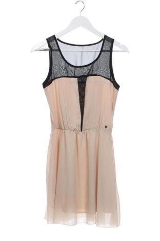 Kleid Chillin, Größe S, Farbe Mehrfarbig, Preis 15,00 €