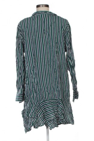 Рокля Esprit, Размер XL, Цвят Многоцветен, Цена 48,99 лв.