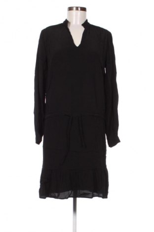 Φόρεμα Gestuz, Μέγεθος M, Χρώμα Μαύρο, Τιμή 179,80 €