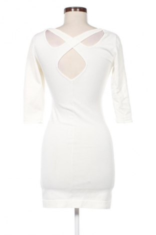 Kleid Guess, Größe M, Farbe Weiß, Preis € 49,10