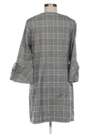 Рокля H&M, Размер L, Цвят Многоцветен, Цена 29,99 лв.