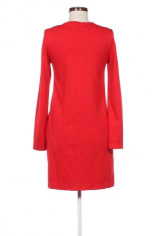Рокля H&M, Размер XS, Цвят Червен, Цена 42,78 лв.