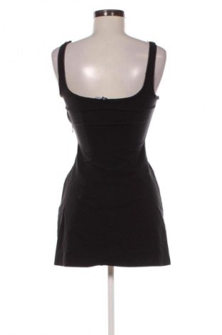 Рокля H&M Divided, Размер XS, Цвят Черен, Цена 23,99 лв.