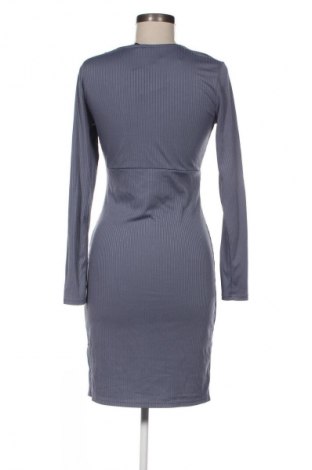 Рокля H&M Divided, Размер M, Цвят Сив, Цена 29,99 лв.
