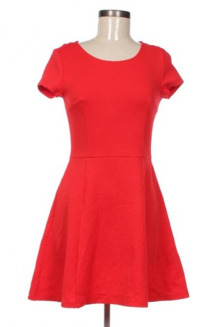 Рокля H&M Divided, Размер M, Цвят Червен, Цена 20,99 лв.